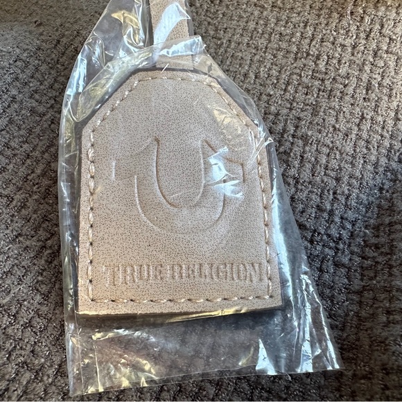 NWT True Religion Denim Saddle Bag with Oversized Horseshoe Logo - Picture 4 of 8